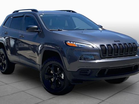 Used 2016 Jeep Cherokee Sport AWD/4WD image 3