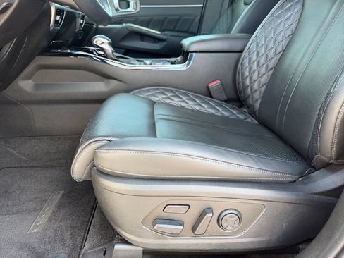 Used 2023 Kia Sorento SX Prestige AWD/4WD image 11