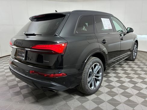 Certified 2026 Audi Q7 2.0T Premium w/ Convenience Plus Package AWD/4WD image 9