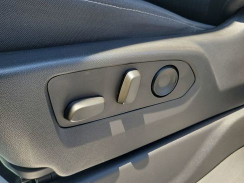 Used 2023 Chevrolet Silverado 1500 RST AWD/4WD image 16
