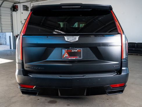 Used 2021 Cadillac Escalade Sport w/ Driver Assist Tech Package image 7