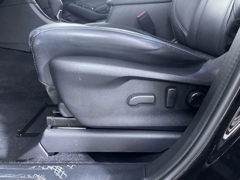 Used 2023 Subaru Ascent Limited w/ Technology Package image 13