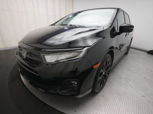 Used 2025 Honda Odyssey Sport-L image 12