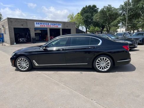 Used 2018 BMW 740i RWD image 16