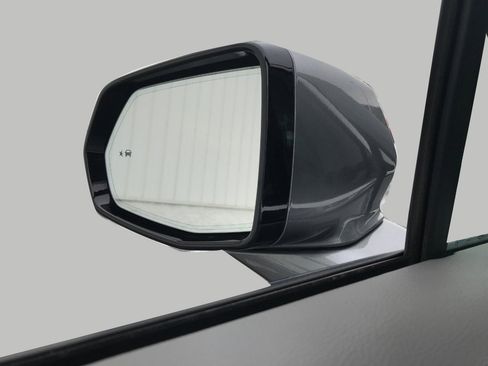 Used 2021 Cadillac XT6 Premium Luxury image 19