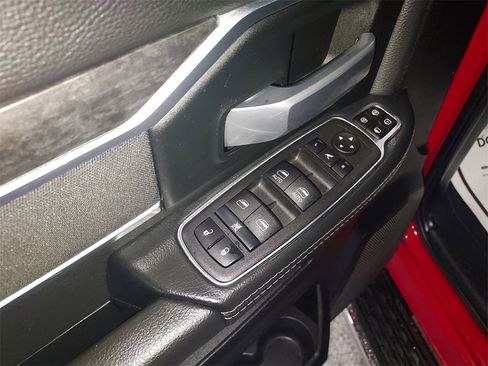 Used 2024 RAM 2500 Big Horn w/ Bed Utility Group image 19