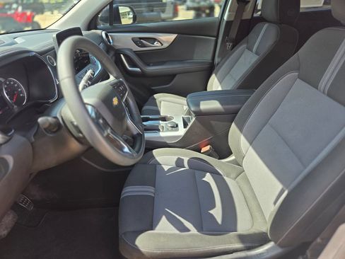 Used 2024 Chevrolet Blazer LT w/ Convenience Package FWD image 19