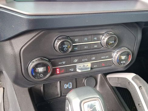 Certified 2023 Ford Bronco Outer Banks w/ Sasquatch Package image 16