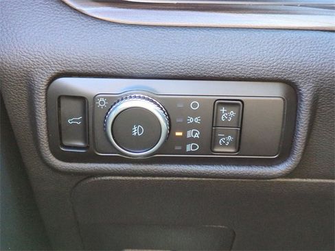 Used 2023 Ford Explorer Limited w/ Equipment Group 301A image 21