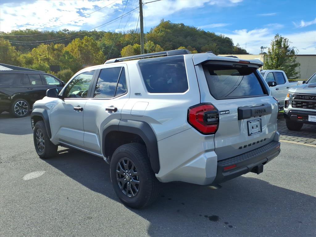 Used 2026 Toyota 4Runner SR5 AWD/4WD image 3