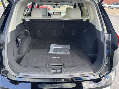 Used 2024 Nissan Rogue SL image 22