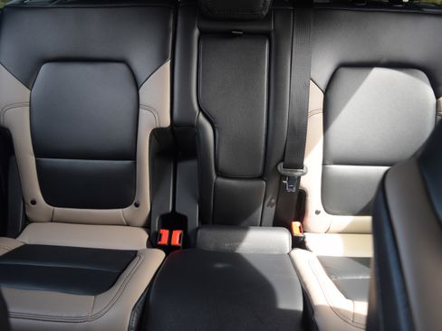 Used 2024 Ford Bronco Wildtrak image 16