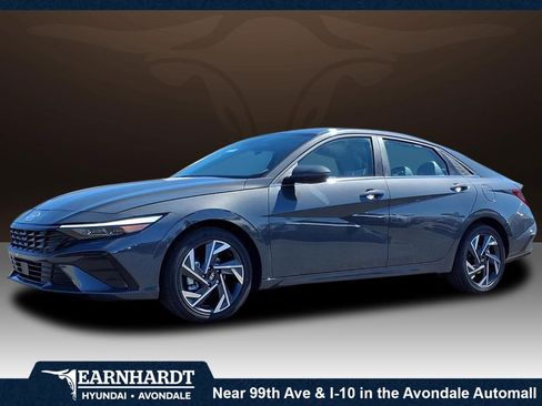 Used 2025 Hyundai Elantra Limited FWD image 1