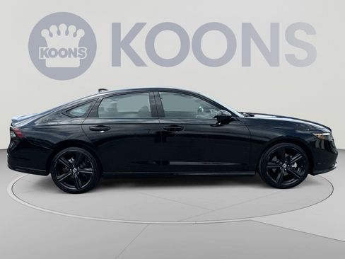 Used 2025 Honda Accord Sport image 17