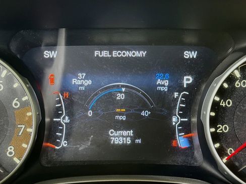 Used 2018 Jeep Compass Limited w/ Navigation Group image 15