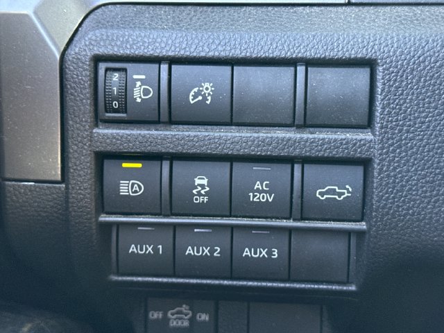 Used 2024 Toyota Tacoma TRD Off-Road w/ TRD Off Road Premium Package AWD/4WD image 39