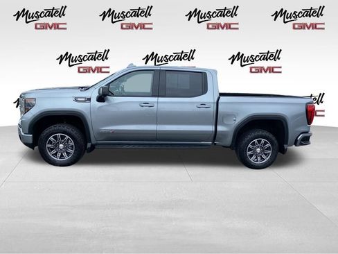 Used 2025 GMC Sierra 1500 AT4 w/ AT4 Premium Package AWD/4WD image 9