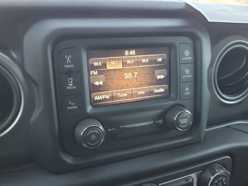 Used 2021 Jeep Wrangler Sport image 25