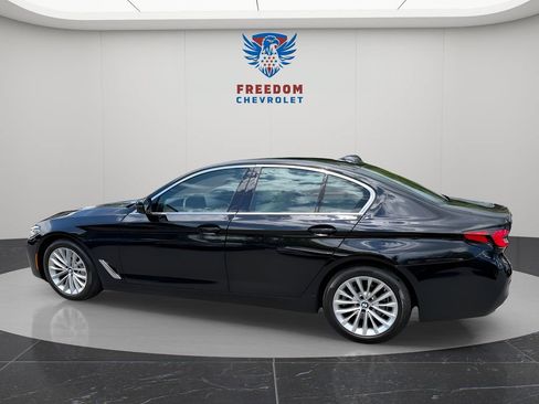 Used 2023 BMW 530i xDrive w/ Premium Package AWD/4WD image 3