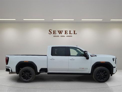 New 2026 GMC Sierra 2500 AT4 w/ AT4 Premium Plus Package image 6