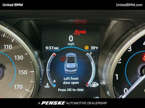 Used 2018 Jaguar F-PACE Prestige image 7