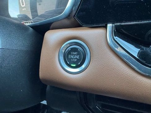 Certified 2024 GMC Canyon AT4 AWD/4WD image 18