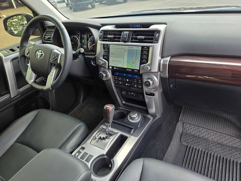 Used 2024 Toyota 4Runner Limited AWD/4WD image 10