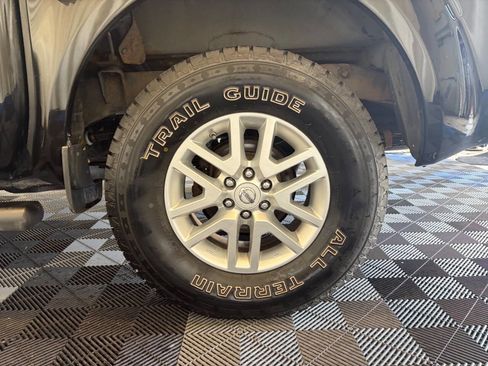 Used 2014 Nissan Frontier SV AWD/4WD image 31