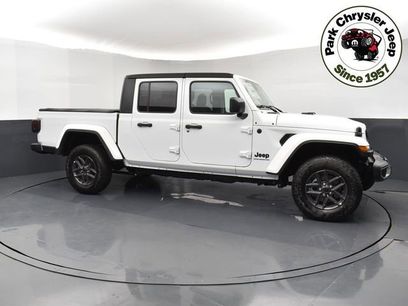 New 2025 Jeep Gladiator Sport