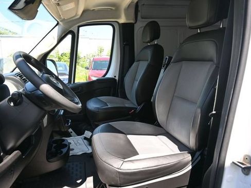 Used 2024 RAM ProMaster 2500 w/ Convenience Group FWD image 22