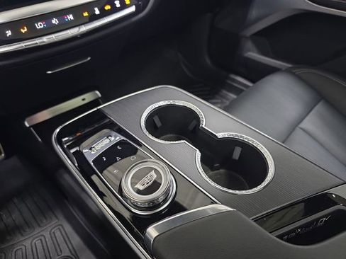 Used 2026 Cadillac Lyriq V image 25