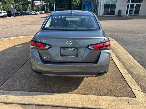 Used 2024 Nissan Versa SV FWD image 6