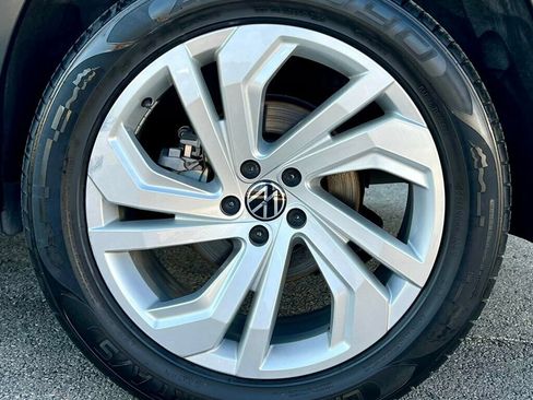 Used 2021 Volkswagen Atlas SE w/ Panoramic Sunroof Package FWD image 29