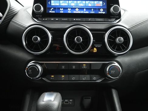 Used 2023 Nissan Sentra SV image 11