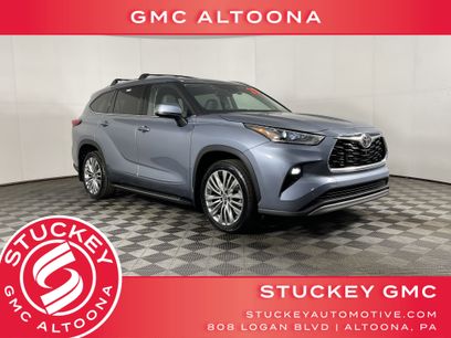 Used 2023 Toyota Highlander Platinum