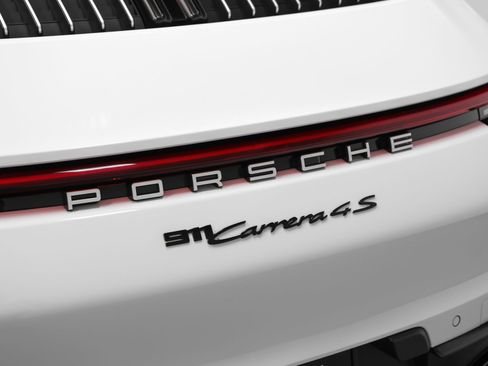 Certified 2022 Porsche 911 Carrera 4S AWD/4WD image 23