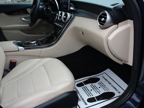 Used 2018 Mercedes-Benz C 300 C 300 4MATIC Sedan 4D image 17