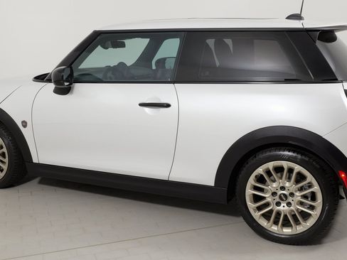 Used 2025 MINI Cooper S image 27