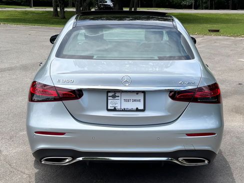 Used 2022 Mercedes-Benz E 350 4MATIC Sedan image 6