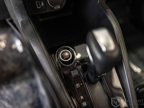 Used 2022 Nissan Kicks S image 27