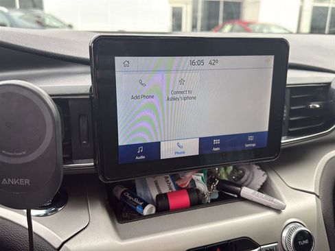 Used 2021 Ford Explorer XLT w/ Equipment Group 202A image 4