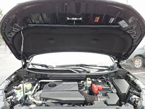 Certified 2023 Nissan Rogue SV image 27