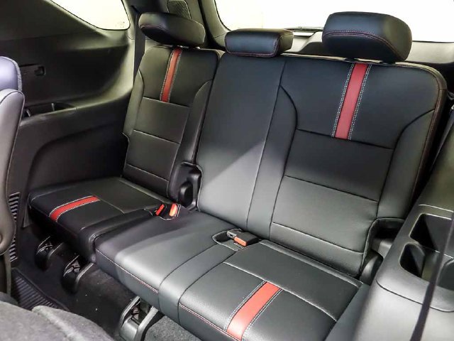 New 2027 Chevrolet Traverse RS w/ LPO, Floor Liner Package AWD/4WD image 12