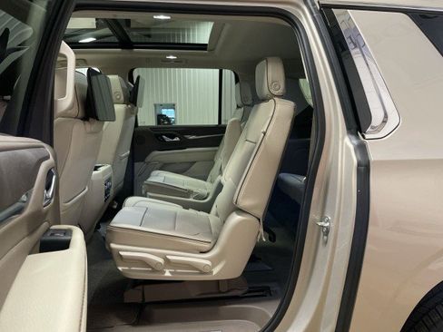 Used 2021 GMC Yukon XL Denali w/ Denali Ultimate Package AWD/4WD image 25