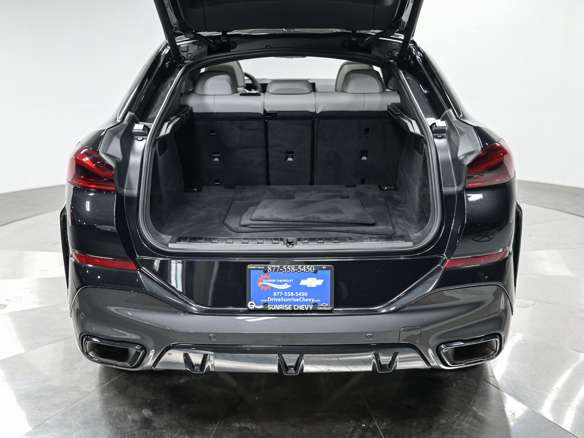 Used 2026 BMW X6 xDrive40i w/ Climate Comfort Package AWD/4WD image 6