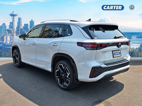 New 2026 Volkswagen Tiguan SEL R-Line AWD/4WD image 5