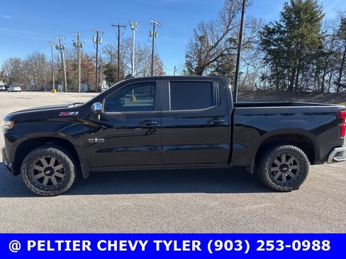 Used 2020 Chevrolet Silverado 1500 LT w/ Texas Edition image 4
