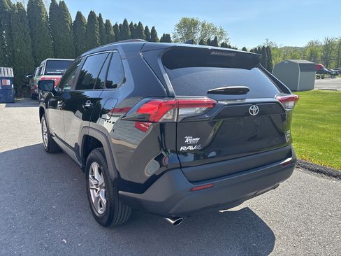 Used 2025 Toyota RAV4 XLE AWD/4WD image 6