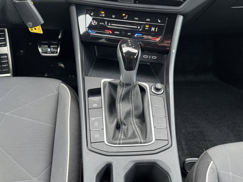 Used 2025 Volkswagen Jetta Sport image 27