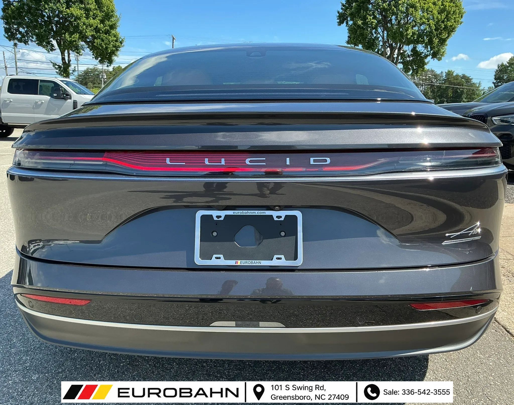 Used 2024 Lucid Air Touring AWD/4WD image 4